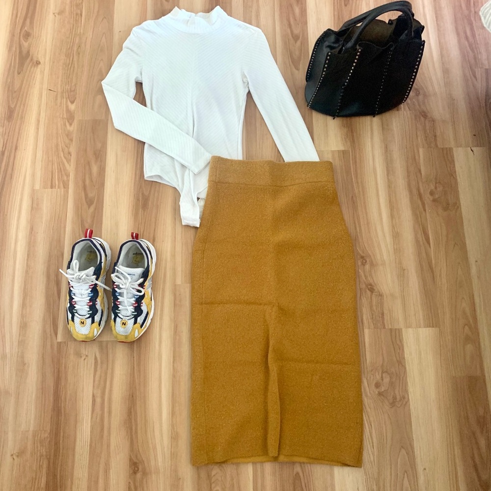 Club Monaco Knit Midi Skirt